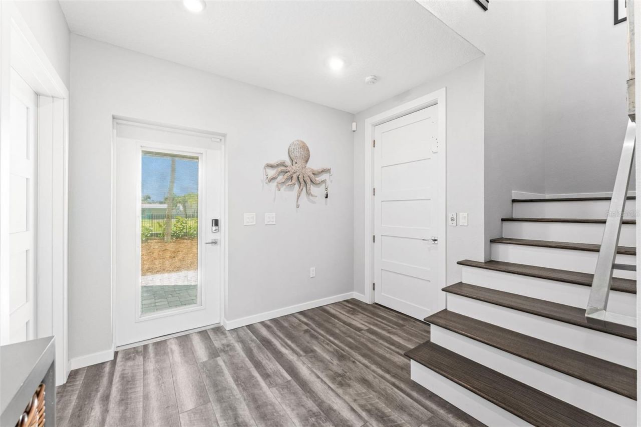 429 Columbus Avenue, New Smyrna Beach, FL 32169 Photo