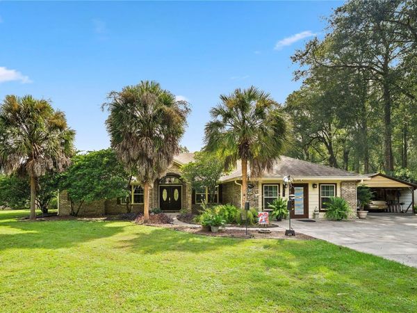 1050 ARTHUR MOORE DRIVE , GREEN COVE SPRINGS, FL 32043