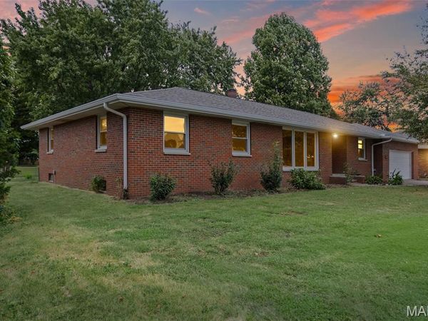 622 Church Drive , Bethalto, IL 62010