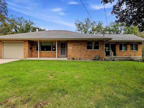 2325 Coates Street, Dubuque, IA 52003
