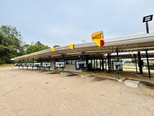 210 W. Calhoun Street, Bruce, MS 38915