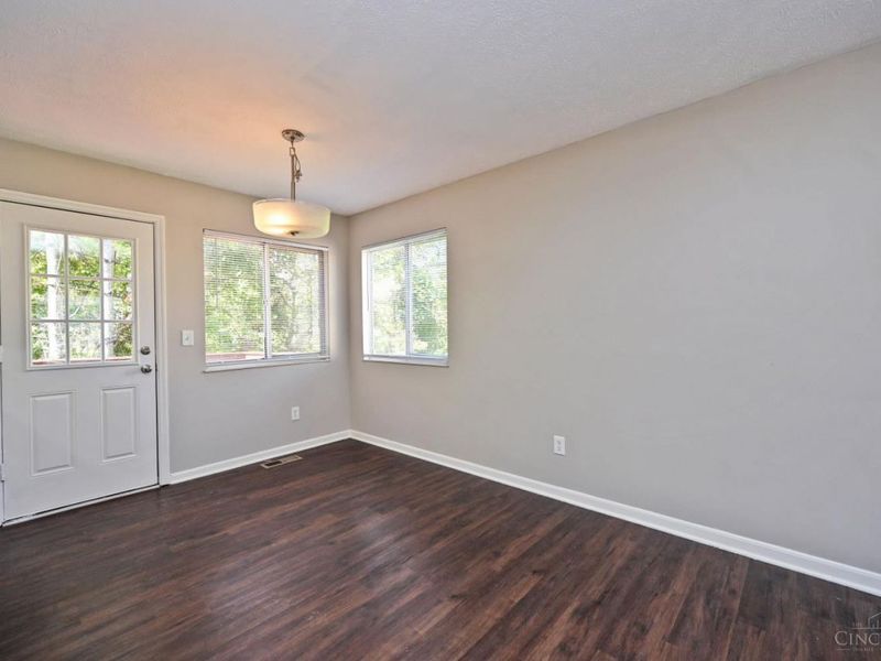 813 Allenwood Court, Delhi Township, OH 45238 Photo 12