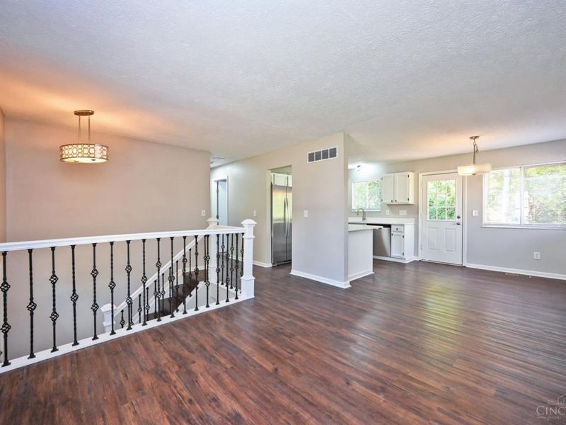 813 Allenwood Court, Delhi Township, OH 45238 Photo 9