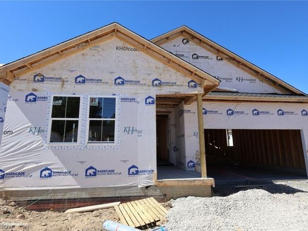 2460 Merriment Drive , Amherst, OH 44001