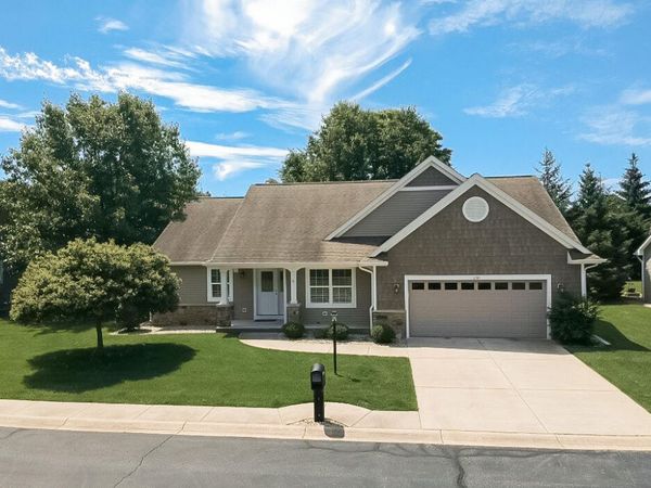 1130 Coral Springs Drive, Portage, MI 49002