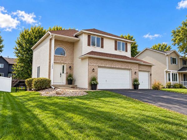 205 Butternut Circle, Carver, MN 55315