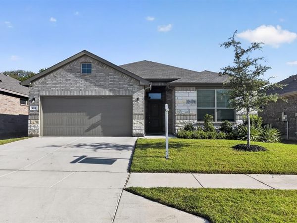 400 Dunmore Drive , Fort Worth, TX 76052