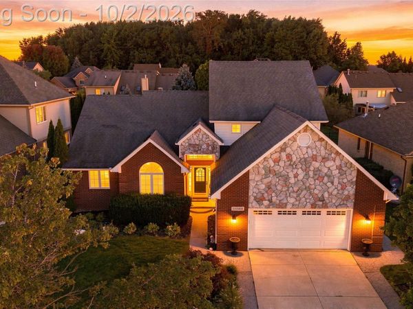 45563 Thorn Tree Lane , Macomb Township, Mi 48044