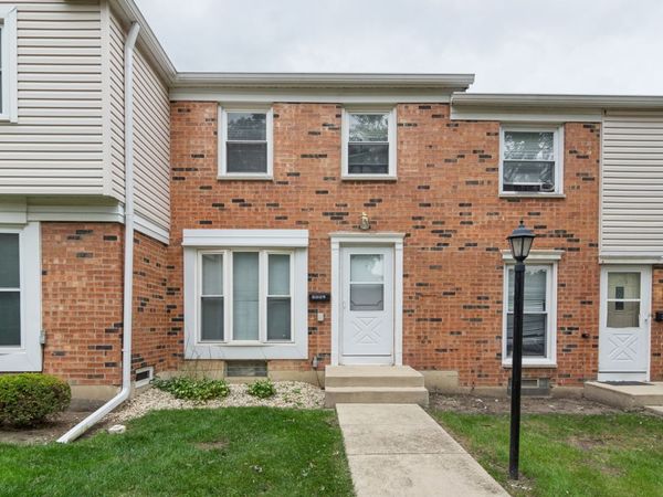 3062 KINGSTON Court , Streamwood, IL 60107