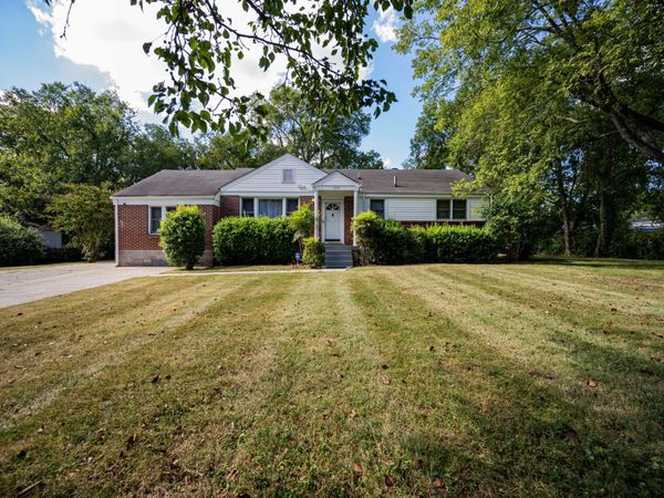 704 Canton Pass , Madison, TN 37115