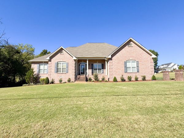 340 Woodlands Dr , Gallatin, TN 37066