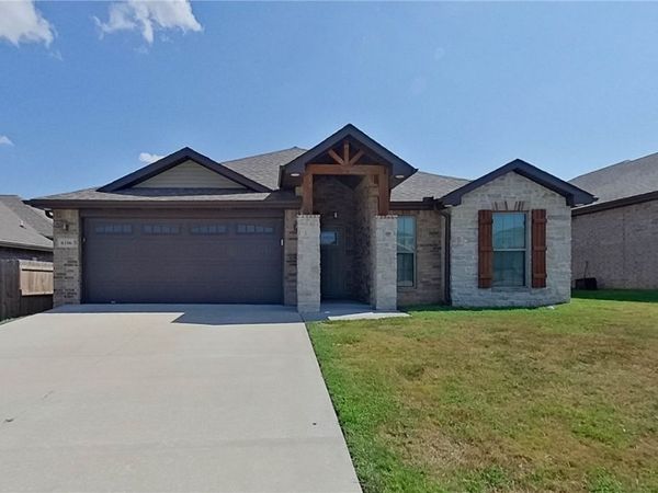 6106 NW Hancock Street , Highfill, AR 72713