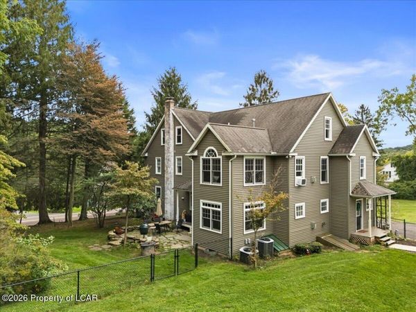 309 Overbrook Avenue, Dallas, PA 18612