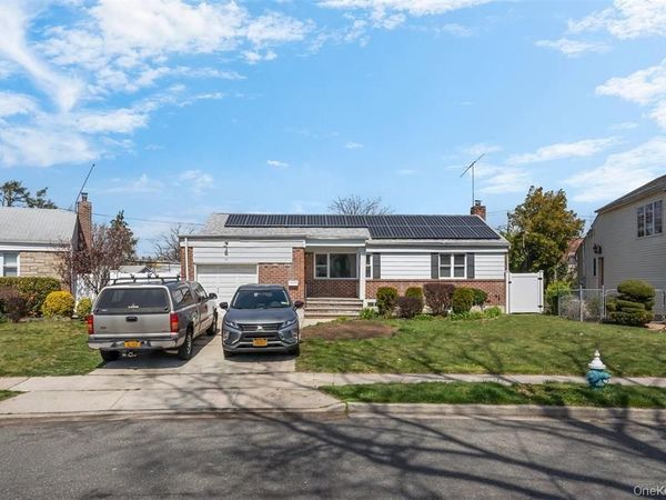 74 Caroline Avenue , Elmont, NY 11003