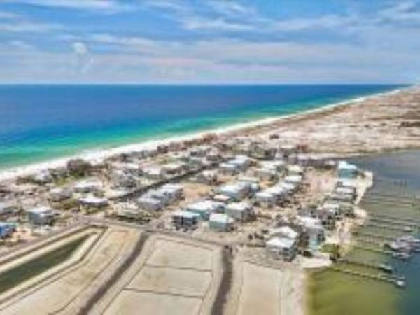7408 Grand Navarre Boulevard, Navarre, FL 32566
