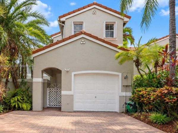 1601 Yellowheart Way, Hollywood, FL 33019