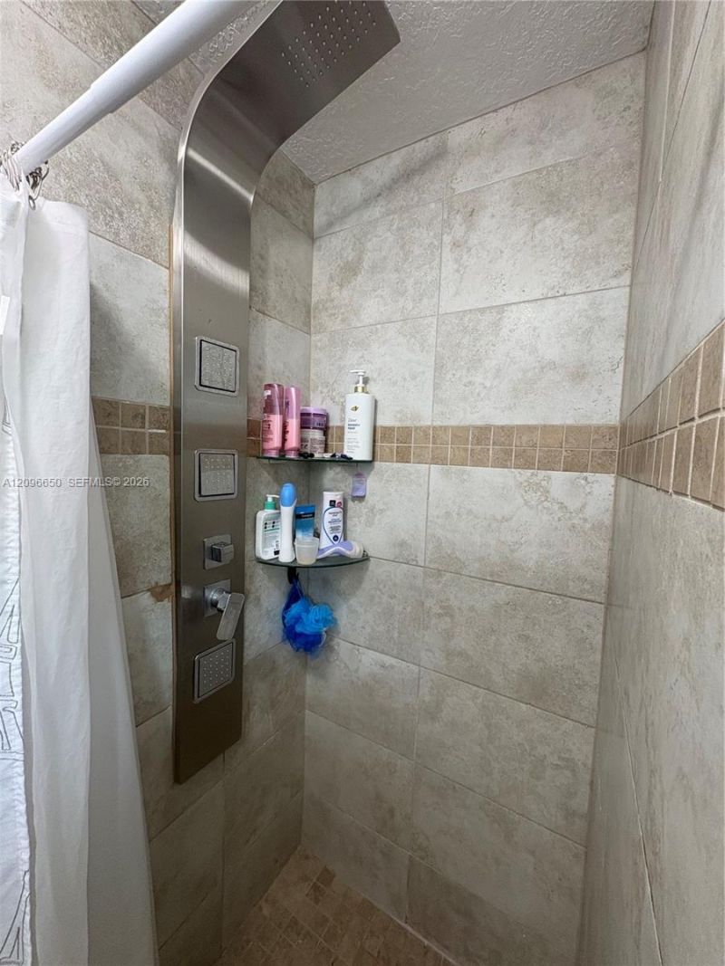 3591 NW 37th St, Lauderdale Lakes, FL 33309 Photo