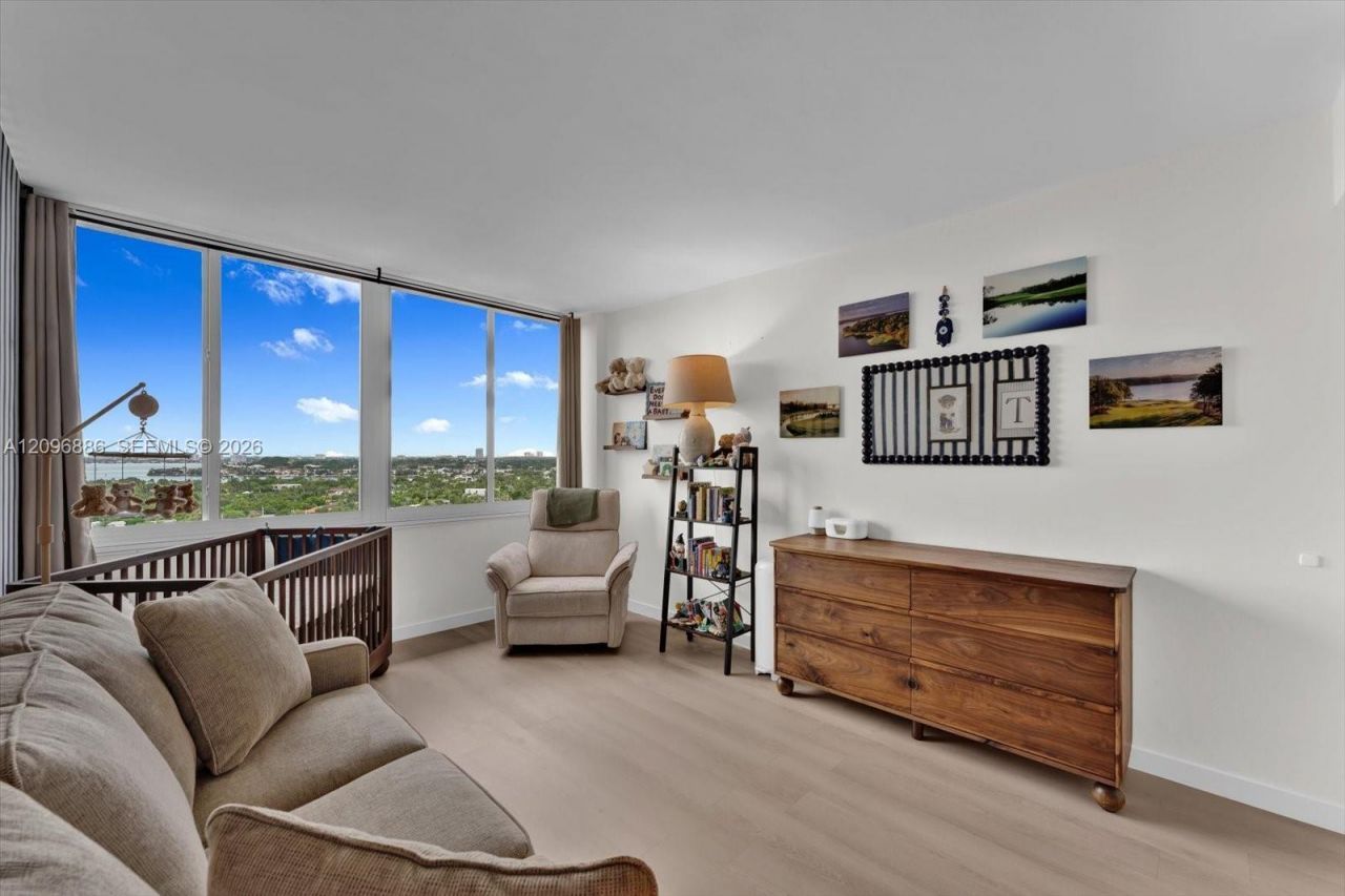 7441 Wayne Ave , Unit 14B, Miami Beach, FL 33141 Photo