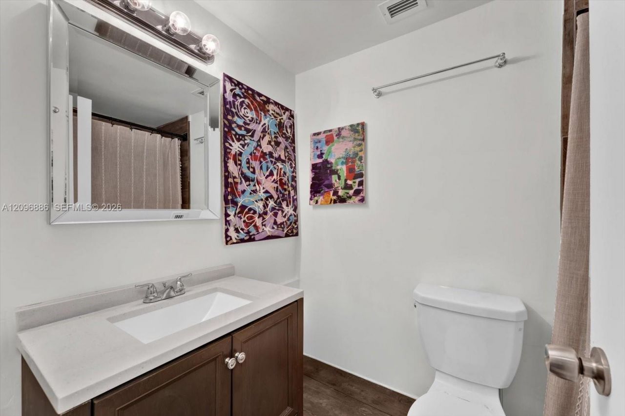7441 Wayne Ave , Unit 14B, Miami Beach, FL 33141 Photo