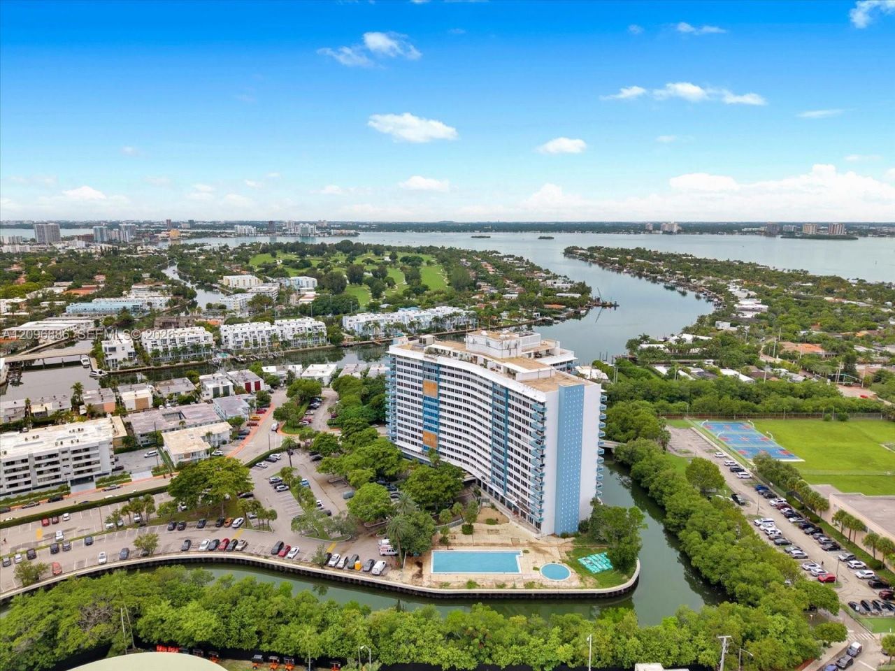 7441 Wayne Ave , Unit 14B, Miami Beach, FL 33141 Photo