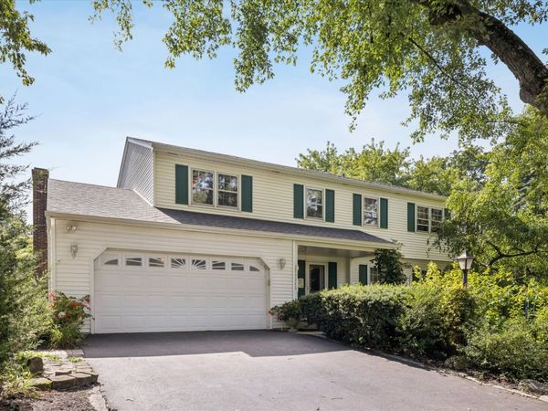27W215 Oakwood Street , Winfield, IL 60190