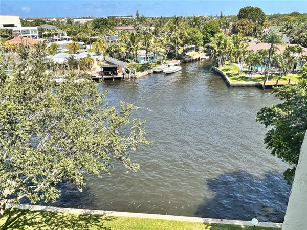 14 ROYAL PALM Way, Unit 605, Boca Raton, FL 33432