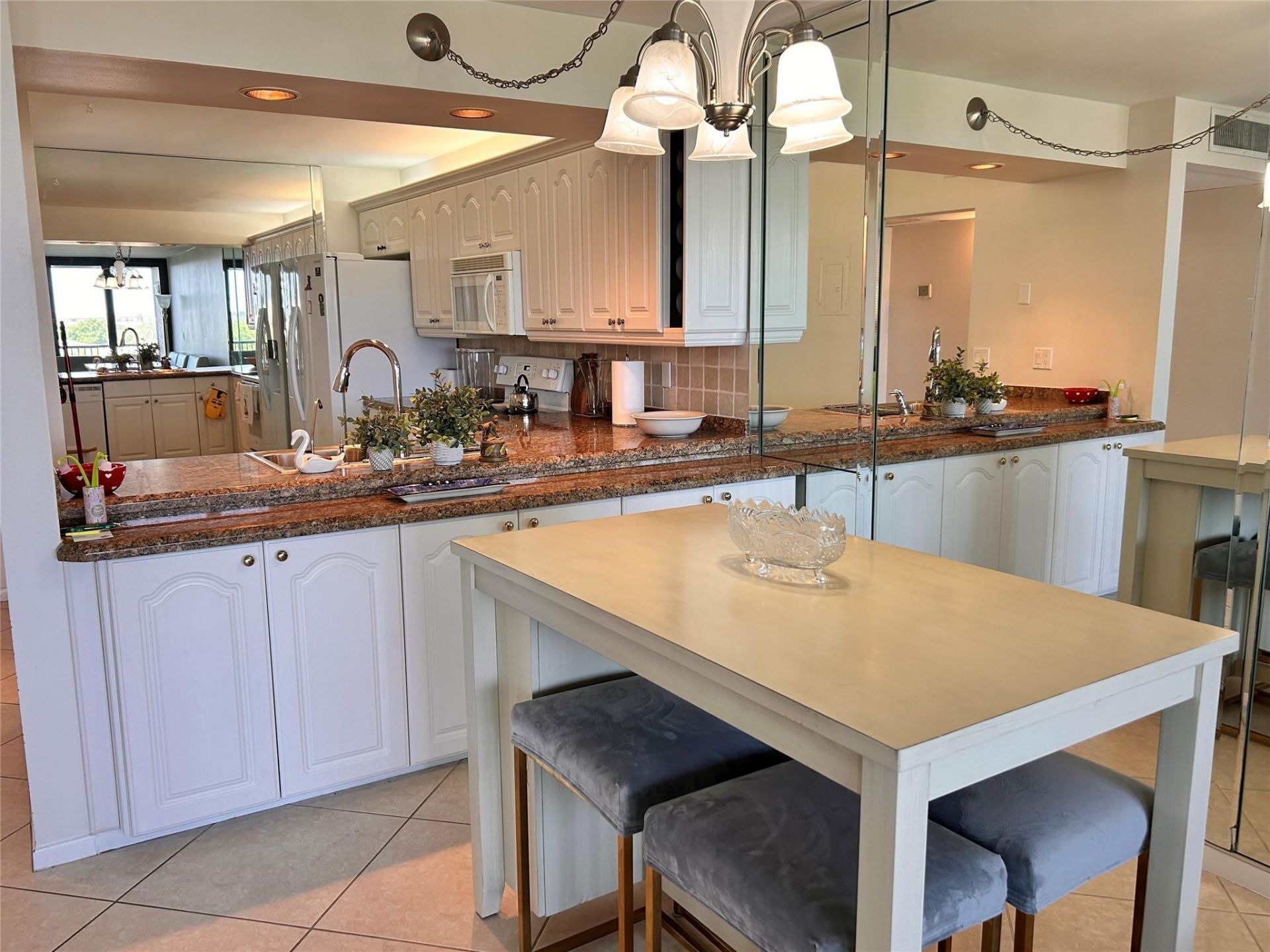 14 Royal Palm Way, Unit 605, Boca Raton, FL 33432 Photo