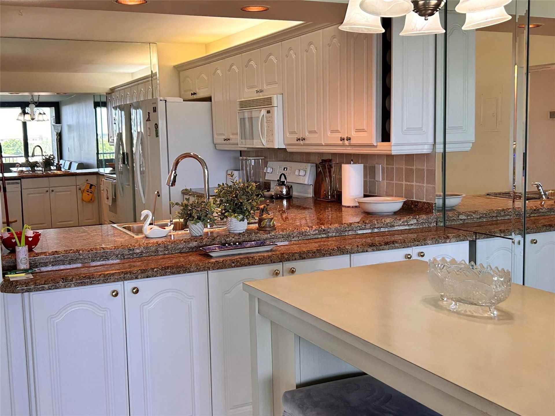 14 Royal Palm Way, Unit 605, Boca Raton, FL 33432 Photo