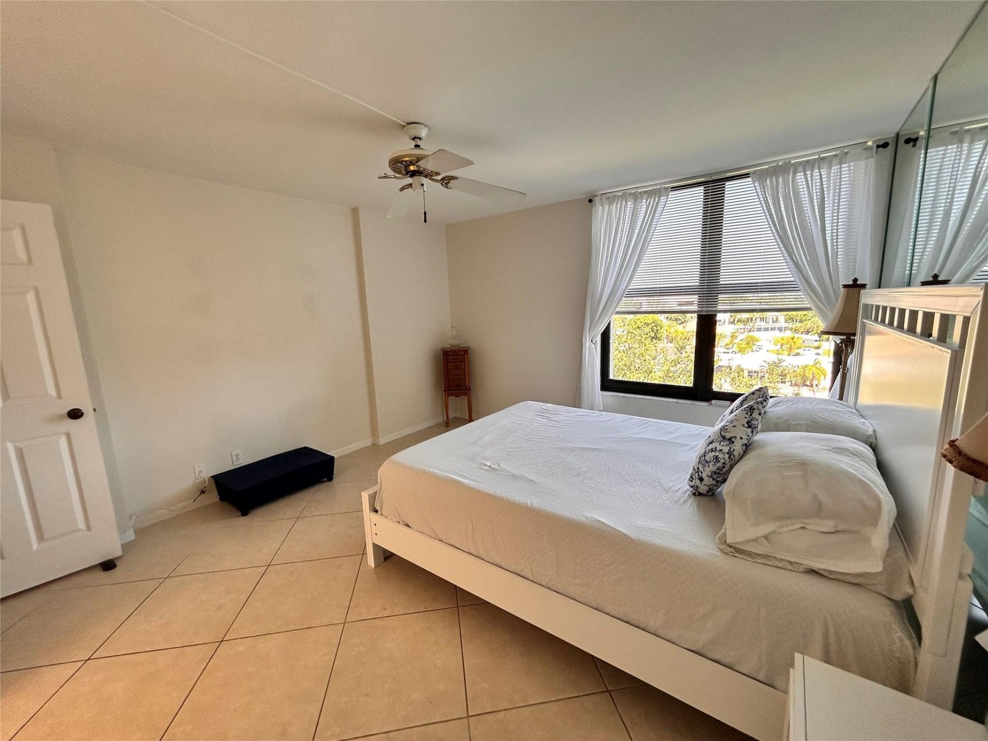 14 Royal Palm Way, Unit 605, Boca Raton, FL 33432 Photo