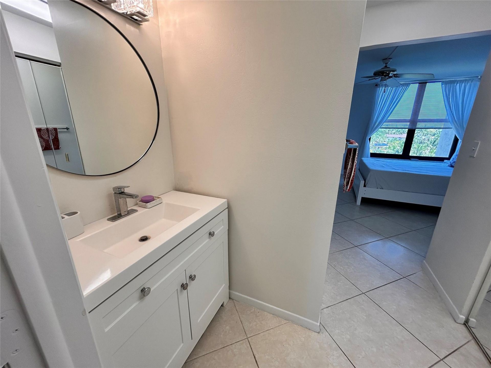 14 Royal Palm Way, Unit 605, Boca Raton, FL 33432 Photo