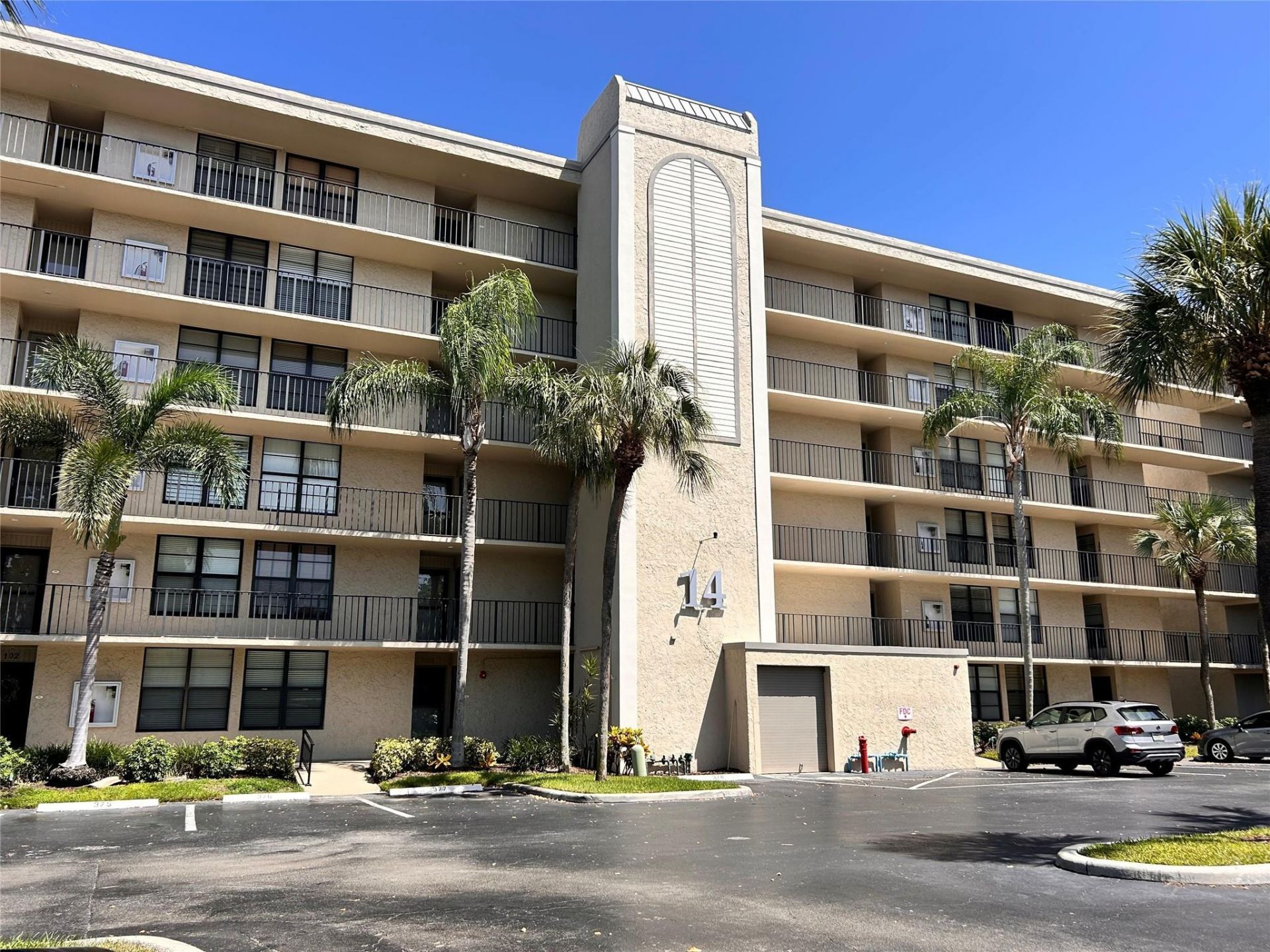 14 Royal Palm Way, Unit 605, Boca Raton, FL 33432 Photo