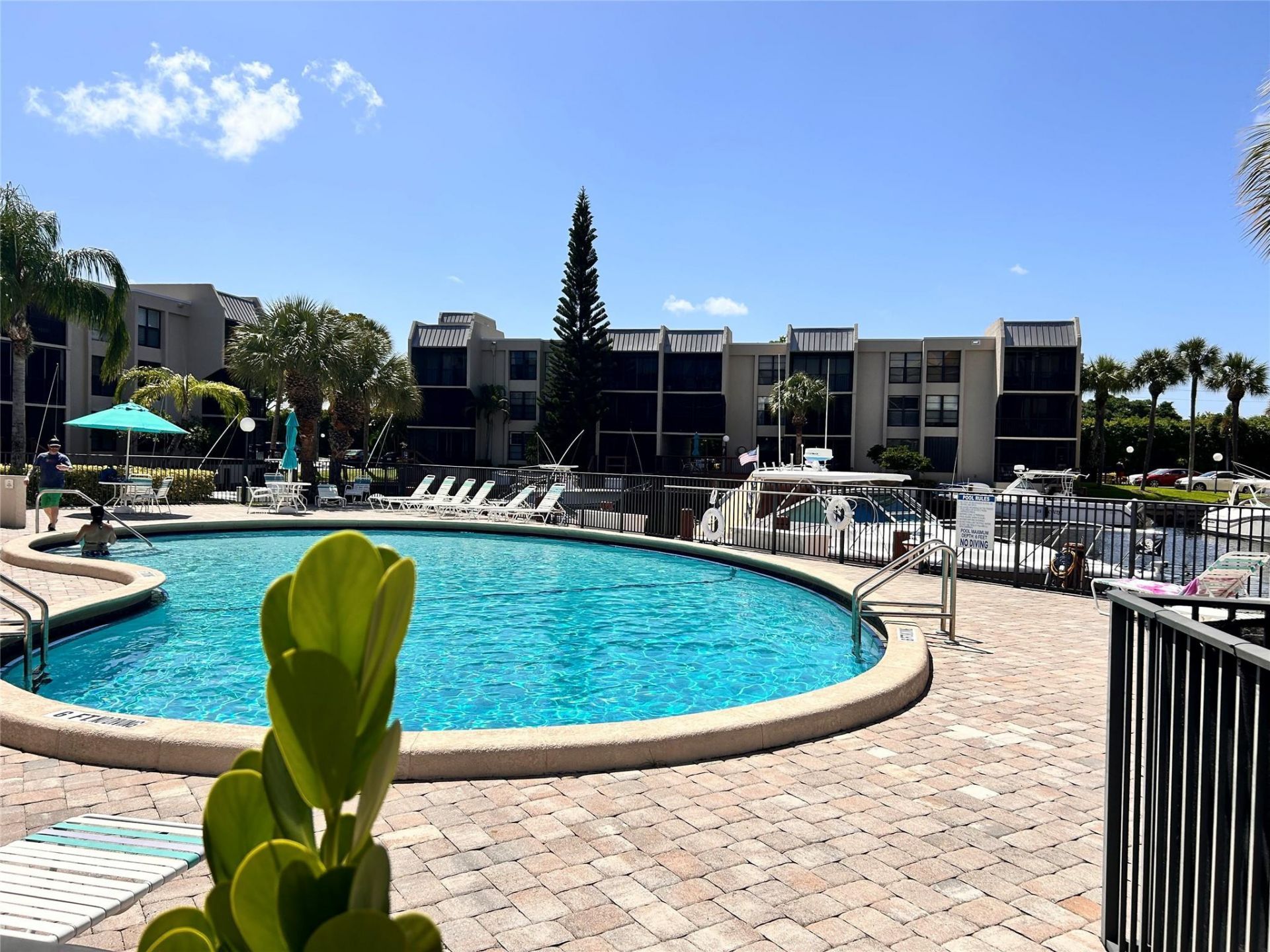 14 Royal Palm Way, Unit 605, Boca Raton, FL 33432 Photo