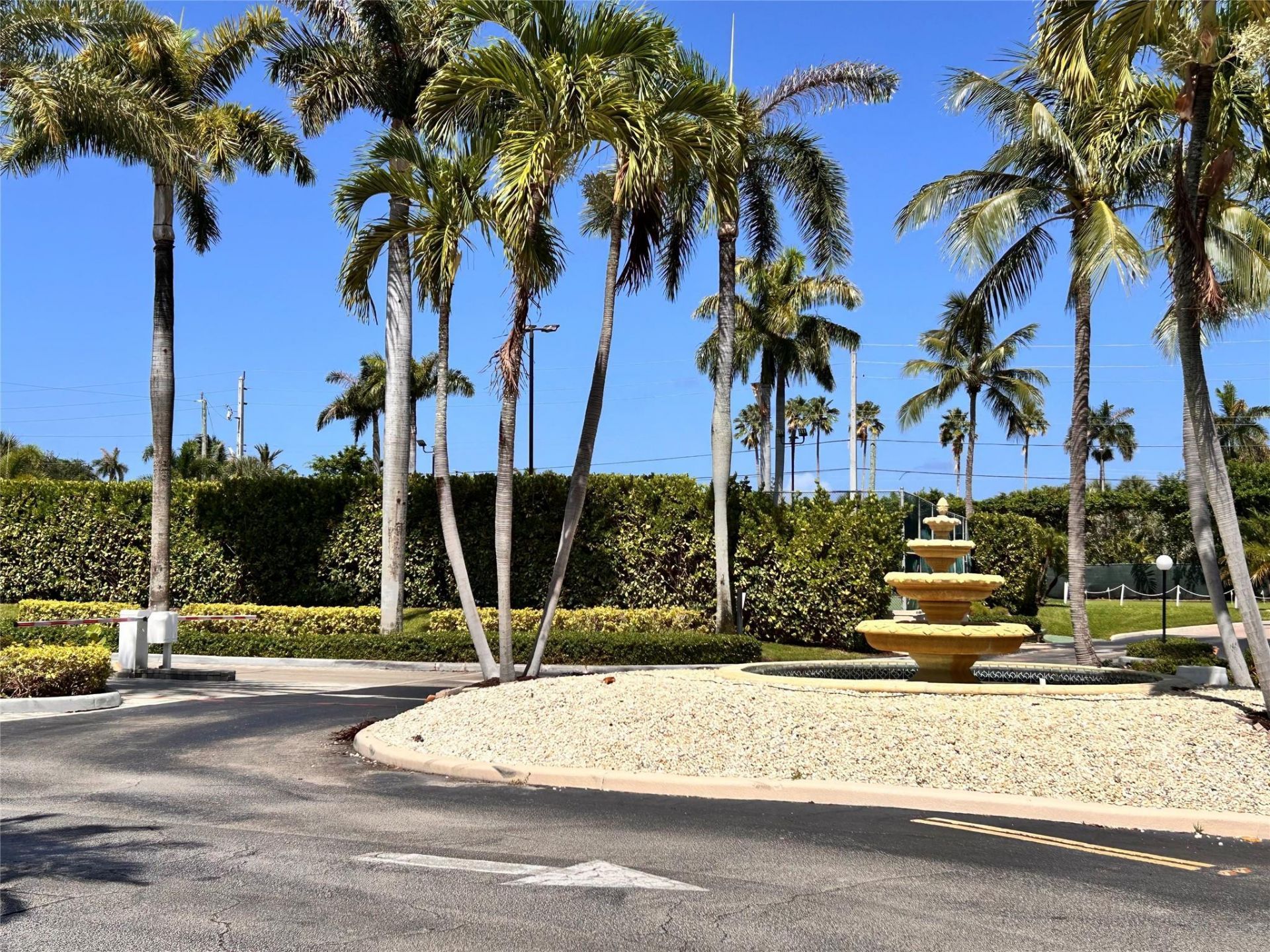 14 Royal Palm Way, Unit 605, Boca Raton, FL 33432 Photo