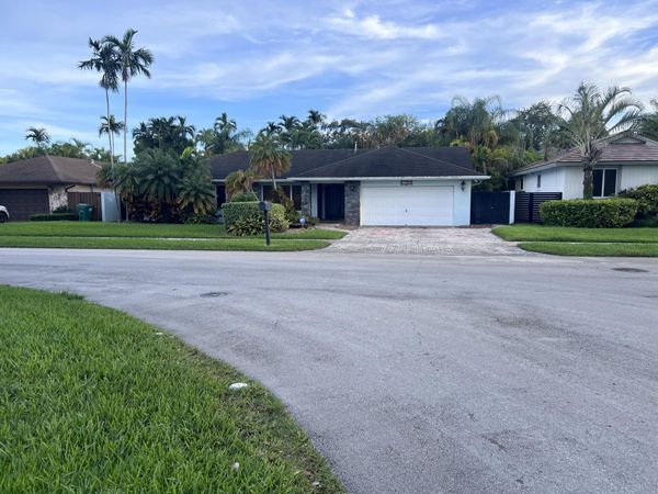 11728 SW 97Th Street, Miami, FL 33186