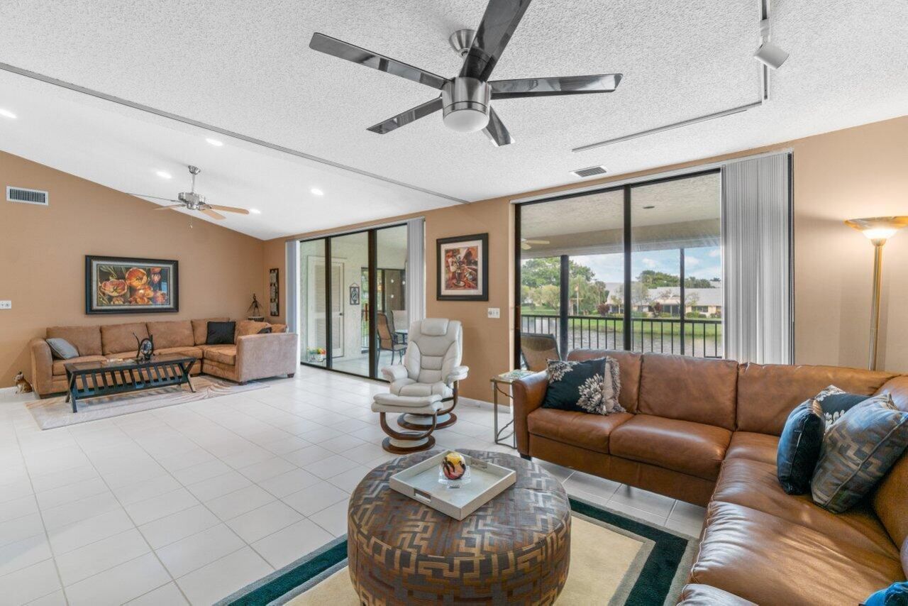 68 Eastgate Drive, Unit D, Boynton Beach, FL 33436 Photo