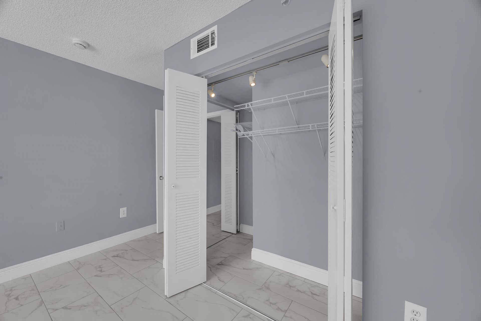3660 NW Mediterranean Lane, Unit 203, Jensen Beach, FL 34957 Photo