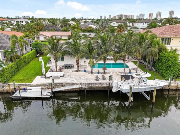 1091 SINGER Drive, Singer Island, FL 33404
