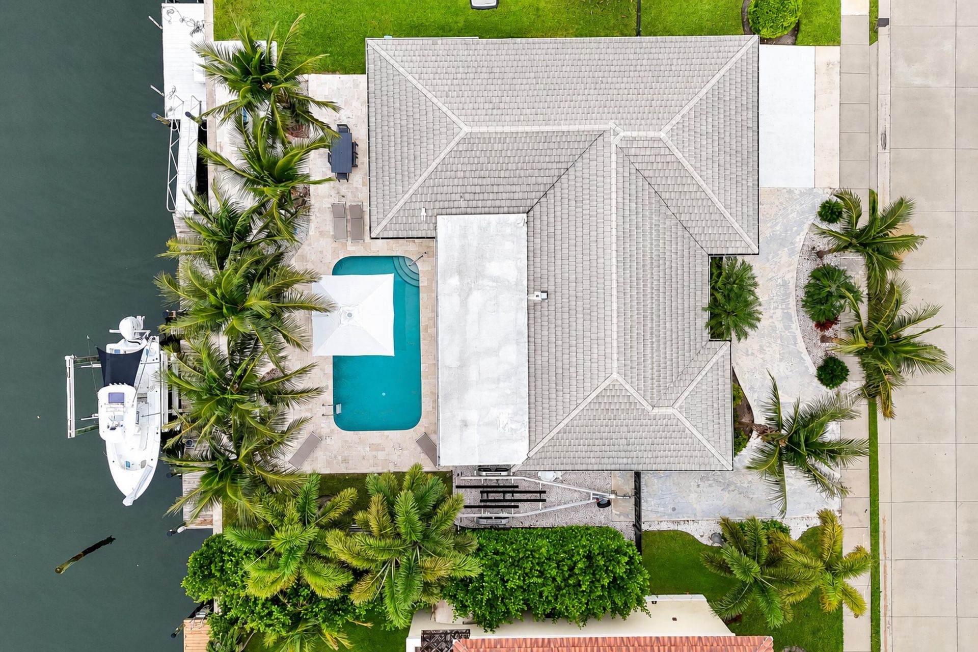1091 Singer Drive, Singer Island, FL 33404 Photo