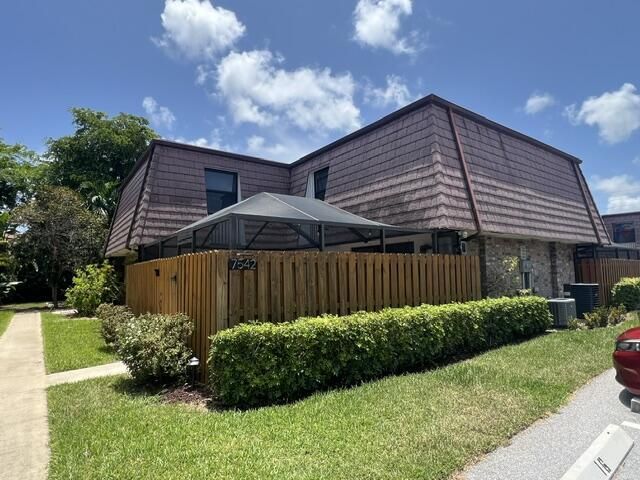 7542 Courtyard Run E, Boca Raton, FL 33433 Photo
