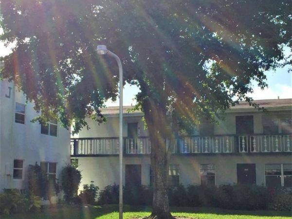 237 Sheffield J, West Palm Beach, FL 33417