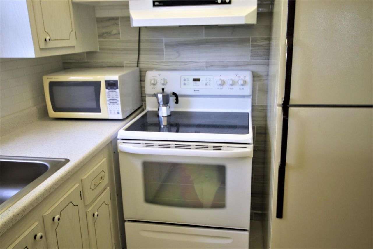 237 Sheffield J, West Palm Beach, FL 33417 Photo