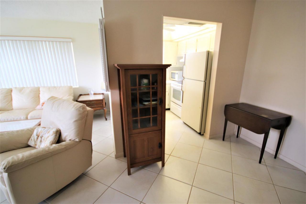 237 Sheffield J, West Palm Beach, FL 33417 Photo