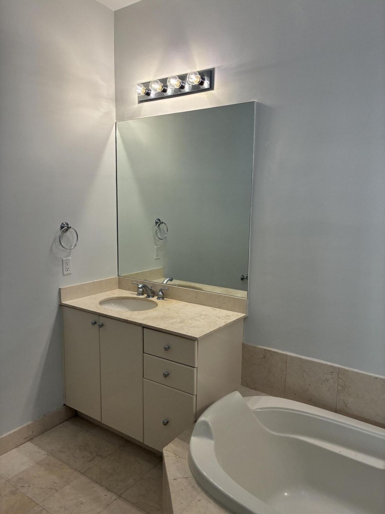 801 S Olive Avenue, Unit 437, West Palm Beach, FL 33401 Photo