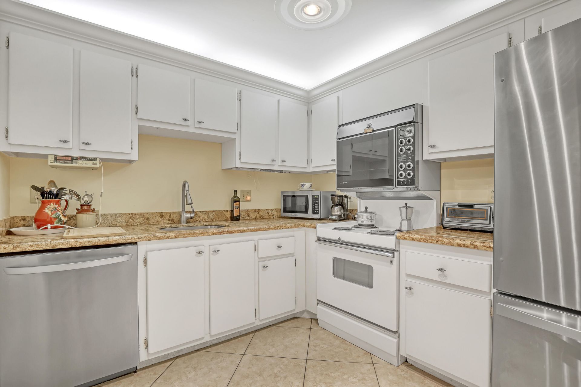3589 S Ocean Boulevard, Unit 910, South Palm Beach, FL 33480 Photo