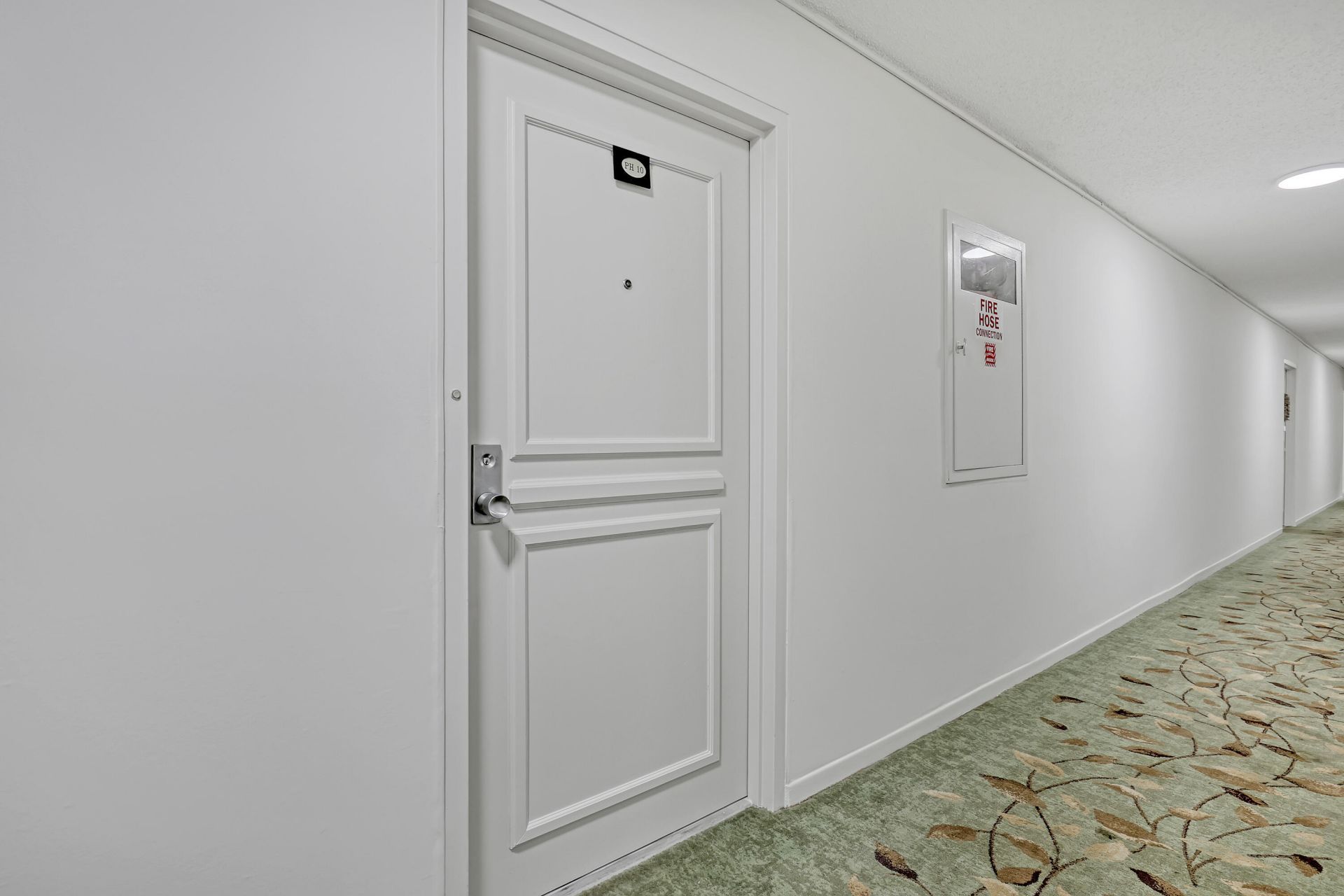 3589 S Ocean Boulevard, Unit 910, South Palm Beach, FL 33480 Photo