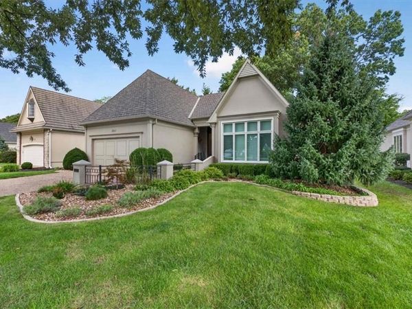 5256 W 115TH Terrace, Leawood, KS 66211