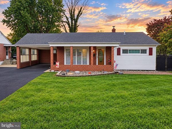 2253 S LEE LANE , ASTON, PA 19014