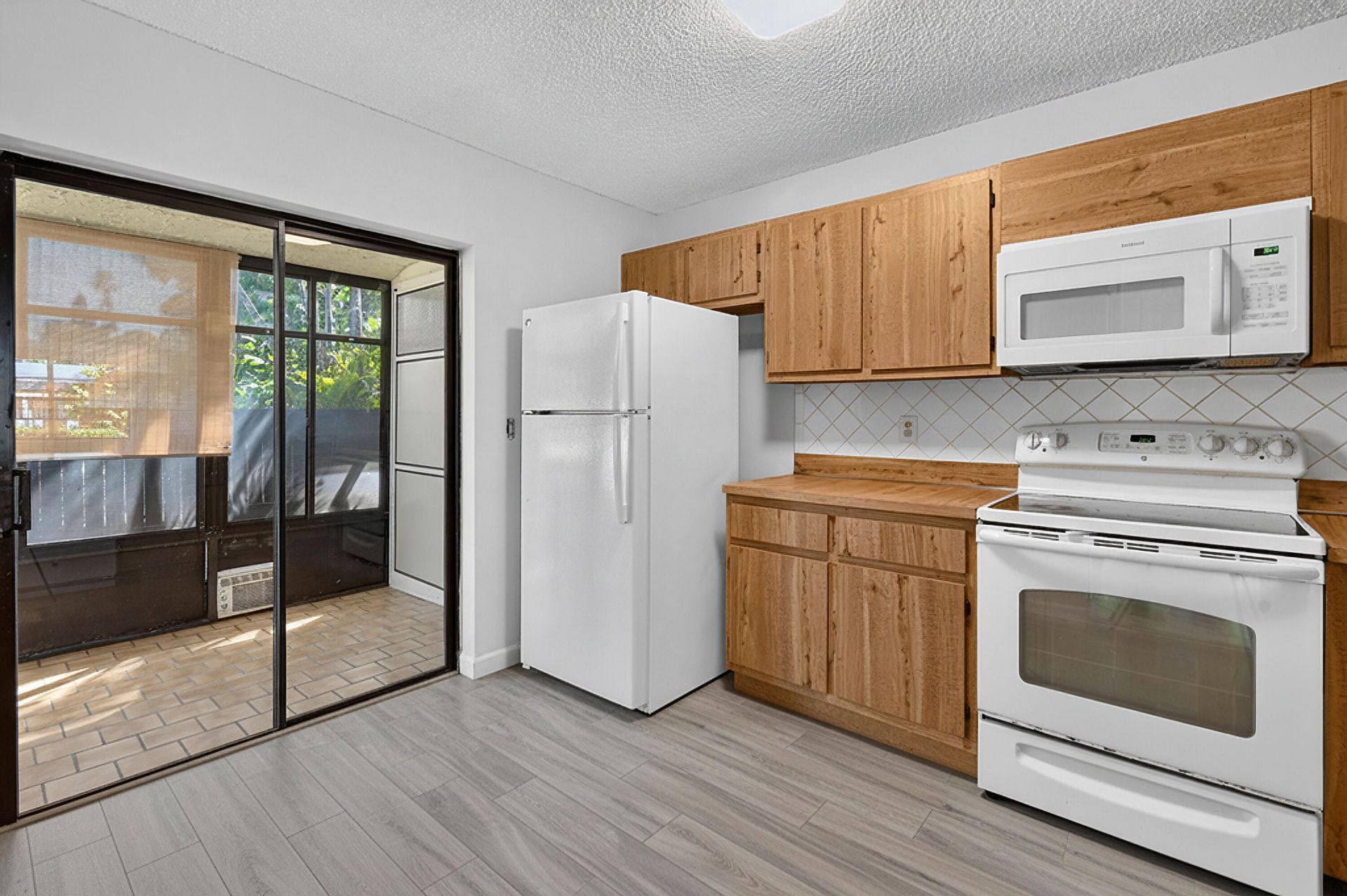 72 Conaskonk Circle, Royal Palm Beach, FL 33411 Photo