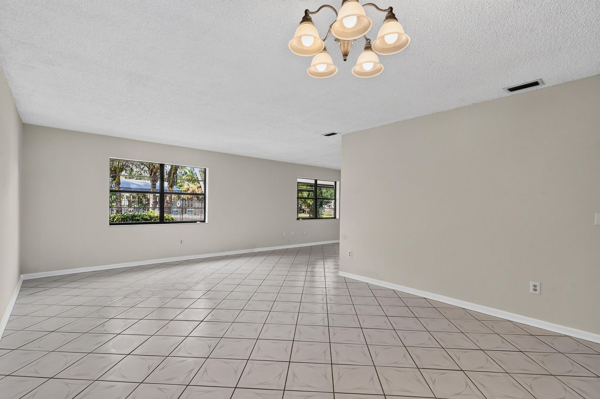 72 Conaskonk Circle, Royal Palm Beach, FL 33411 Photo