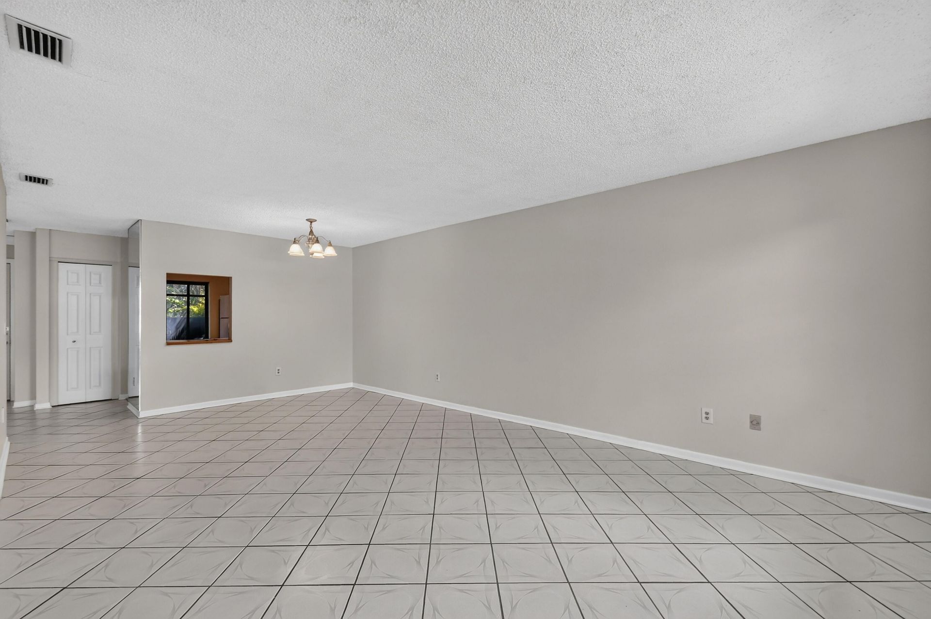 72 Conaskonk Circle, Royal Palm Beach, FL 33411 Photo